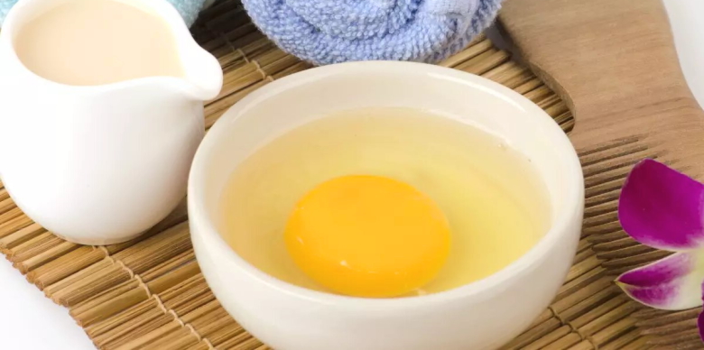 Using Eggs For Thinning Hair Is Good? - New Years EVIE